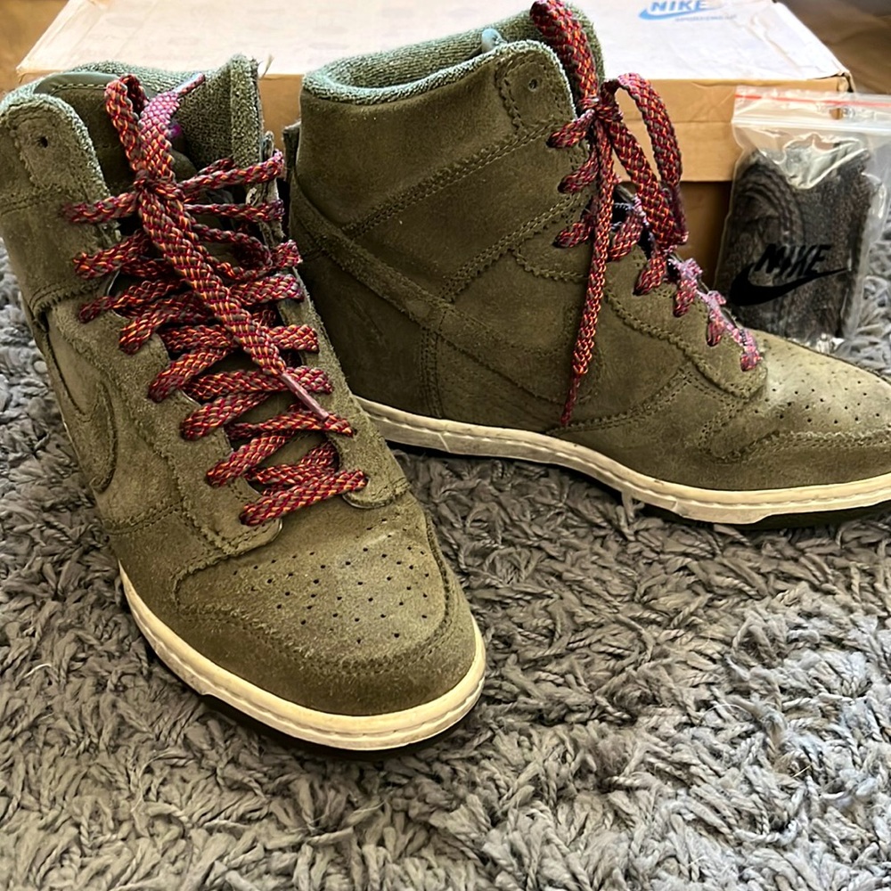 Nike Dunk Sky Hi Women’s 8.5